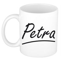 Naam cadeau mok / beker Petra met sierlijke letters 300 ml