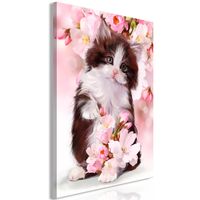 Schilderij - Kitten verstopt tussen bloemen