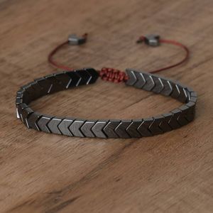 Verstelbare Hematiet Armband met Zwarte Gloed in Pijlvorm - Sieraden - Spiritueelboek.nl