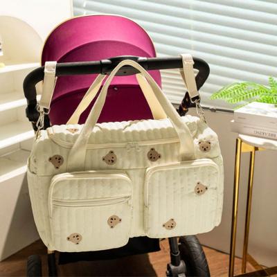 Large Capacity Mommy Travel Bag, Suitable For Dads; Multi-Pocket Utility Design With Functional Compartments To Store Various Baby Essentials. Multicolor / 1444 Multi-flower