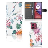 Motorola Moto G84 | Telefoonhoesje | Met pasjeshouder | Bird Flowers