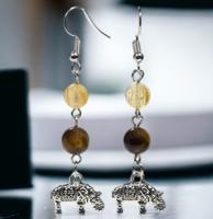 Oorbellen tijgeroog en rutielkwarts met olifant - Sieraden - Spiritueelboek.nl