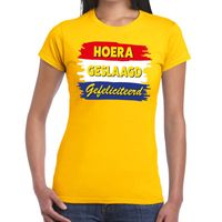 Hoera geslaagd gefeliciteerd t-shirt geel dames