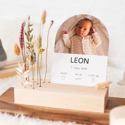 Forex kaart rond in houten houder met full color print en droogbloemen