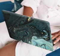 Laptop sticker donkergroen luxe marmer