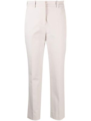 Calvin Klein pantalon en gabardine à coupe courte - Gris