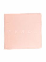 Fendi Kids couverture en maille torsadée à logo brodé - Rose Fendi Kids couverture en maille torsadée à logo brodé - Rose