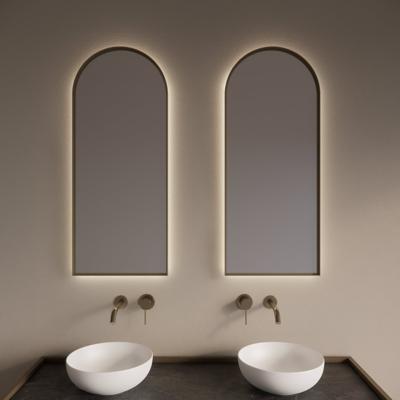 Badkamerspiegel Gliss Design Delta | 40x100 cm | Indirecte LED verlichting | Bewegingssensor | Met spiegelverwarming | Mat goud Badkamerspiegel Gliss Design Delta | 40x100 cm | Indirecte LED verlichting | Bewegingssensor | Met spiegelverwarming | Mat goud