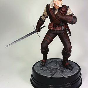 Witcher 3 Wild Hunt PVC Statue Geralt Manticore 20 cm