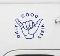 Caravan sticker alleen goede vibes tekst