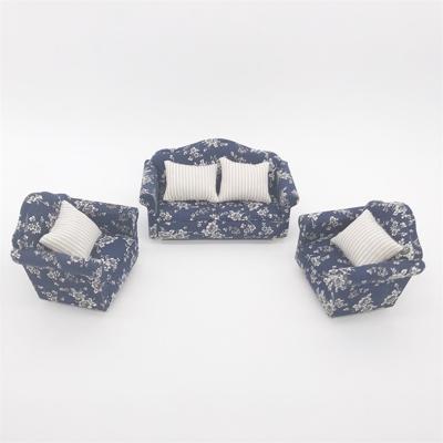 1:12 Doll House meubilair decoratie driedelige Mimulatie sofa (blauw witte bloem)