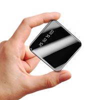 QuchiQ Mini Powerbank 10000 mah Quick Charge - Powerbank Geschikt voor Iphone, Samsung en Apple - thumbnail