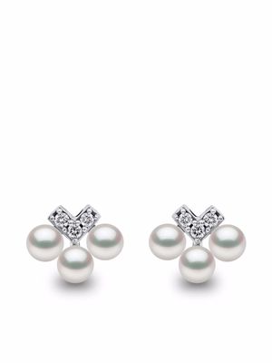 Yoko London boucles d'oreilles Sleek en or blanc 18ct ornées de diamants et de perles Akoya - Argent