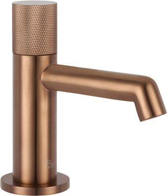 Ben Engraved Cross fonteinkraan geborsteld koper pvd