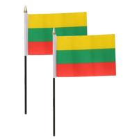 Litouwen - 4x - mini vlaggetje van 10 x 15 cm op stokje - Landen vlag - H27 cm