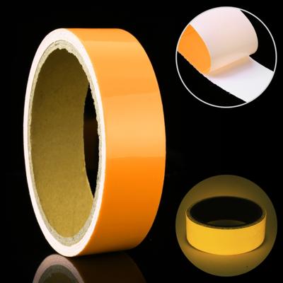 Lichtgevende tape groene gloed in donkere muur sticker lichtgevende Photoluminescente tape stage Home Decoratie grootte: 2cm x 3m (geel licht)