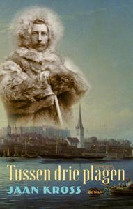 Tussen drie plagen (Paperback)