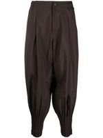 Homme Plissé Issey Miyake pantalon Cascade à coupe fuselée - Marron