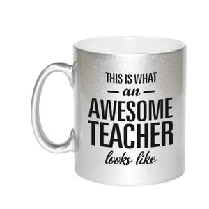 Awesome teacher cadeau zilveren mok / beker voor juf / meester 330 ml