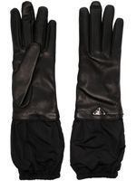 Prada gants en cuir à logo émaiillé - Noir