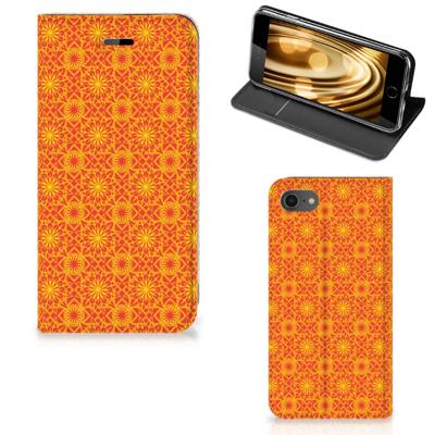 iPhone 7 | 8 | SE (2020) | SE (2022) | Hoesje met Magneet | Batik Oranje