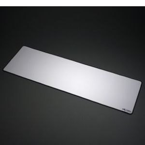 Glorious Mousepad Extended Wit