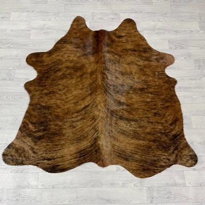 Koeienhuid bruin zwart brindle 135x135cm XS