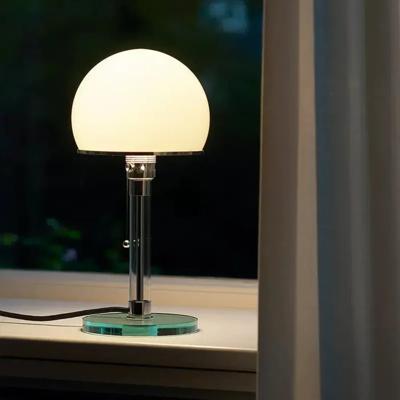 AuroraBauhaus LED Tafellamp - Nordic Glas & Metaal Designlamp