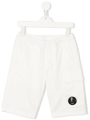 C.P. Company Kids short de sport à patch logo - Blanc