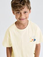 Jongensshirt met maxi motief op de achterkant ecru Jongensshirt met maxi motief op de achterkant ecru