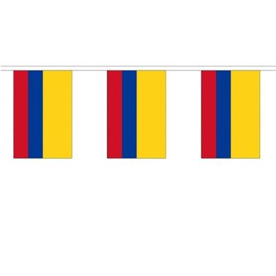 Colombia vlaggetjes vlaggenlijn - 900 cm - polyester stof - binnen en buiten - landen versiering