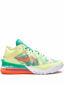 Nike baskets LeBron 18 - Jaune