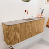 Toiletmeubel Mondiaz Joya Dlux | 113.2 cm | Meubelkleur Oak | Faye wastafel Saba Wasbak Midden | Zonder kraangat(en)