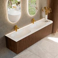 Badmeubel Mondiaz Kurve-Dlux | 175 cm | Meubelkleur Walnut | Wastafelkleur Opalo | Solid surface | Dubbele spoelbak | 2 kraangaten