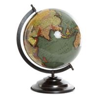 Items Wereldbol/globe - op voet - kunststof - beige/goud - home deco artikel - 20 x 30 cm