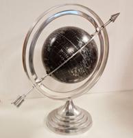 Wereldbol met Ringen Zwart/Zilver