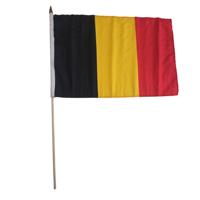 Grote zwaaivlag Belgie - 30 x 45 cm - polyester - Luxe - Belgie versiering - vlag