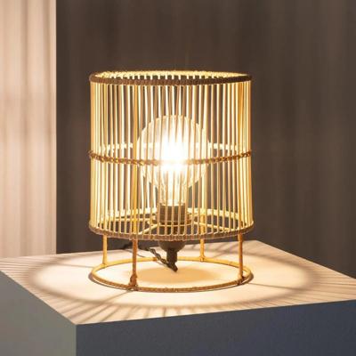 Rotan tafellampje met E14 fitting open kap en schakelaar &apos;Alice&apos;