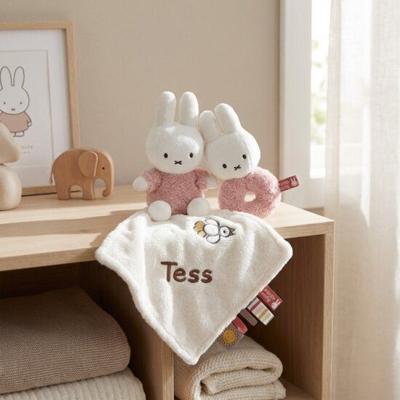 Nijntje Fluffy Knuffeldoekje en Rammelaar Pink