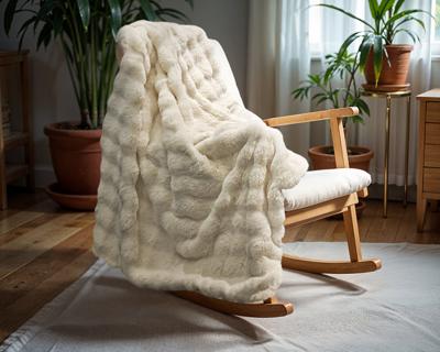Primaviera Deluxe Pom Rabbit Fur plaid Beige 150 x 200 cm