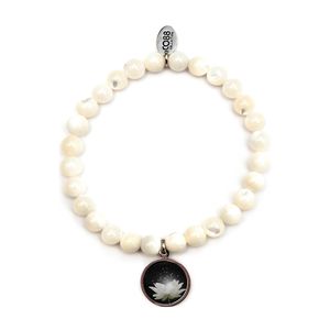 CO88 Collection 8CB-90038 - Natuurstenen armband met bedel - parel 6 mm en Lotus bedel - one-size - wit