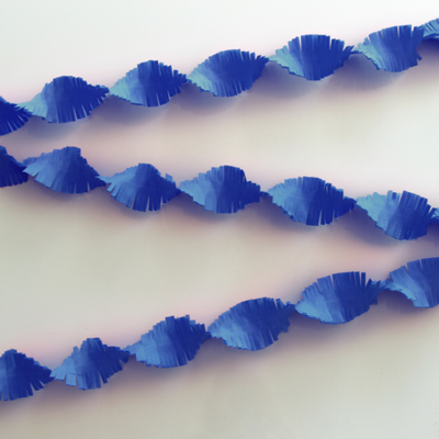 Marine Blauwe Crêpepapier slinger (24m)