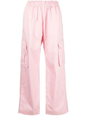 Stine Goya pantalon en coton biologique à poches cargo - Rose