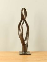 Bronzen beeld In elkaar gevlochten, 43 cm