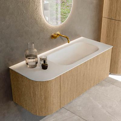 Mondiaz KURVE 115 cm Onderkast Greeploos 1 Lade Met Deuren Oak, Wastafel Solid Surface Rechts Talc 0 Kraangaten Zonder Spiegel (KRVBGS115L1L1D0KR-Oak/Tal)