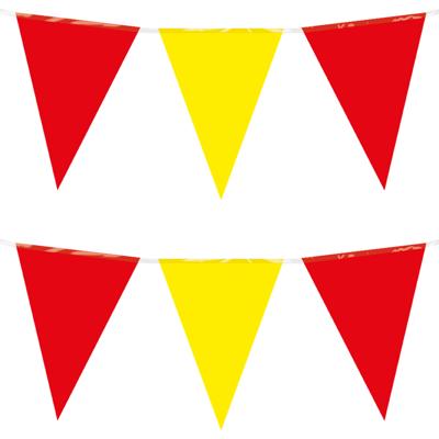 Feest/verjaardag Vlaggenlijn - 2x - rood/geel - 10 m - 15 vlaggetjes - binnen/buiten - kunststof
