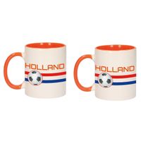 2x stuks Holland vlag met voetbal mok/ beker oranje wit 300 ml