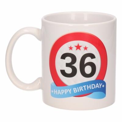 36 jaar Verjaardag koffiemok - cadeau beker - stopbord print - 300 ml - keramiek - wit 36 jaar Verjaardag koffiemok - cadeau beker - stopbord print - 300 ml - keramiek - wit