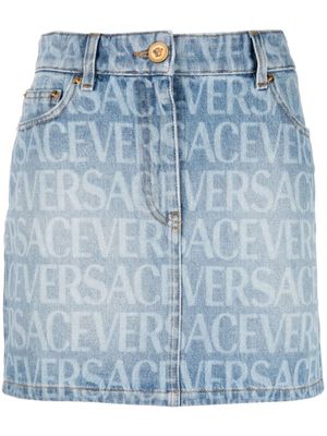 Versace minijupe Versace Allover en denim - Bleu
