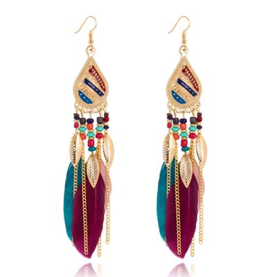 Bohemian oorhangers met multicolor veren en kraaltjes 135 mm
